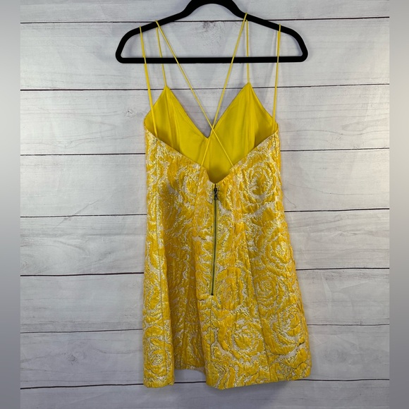 NWT Alice + Olivia Tayla Structured Mini Dress Size 8 - Picture 5 of 9